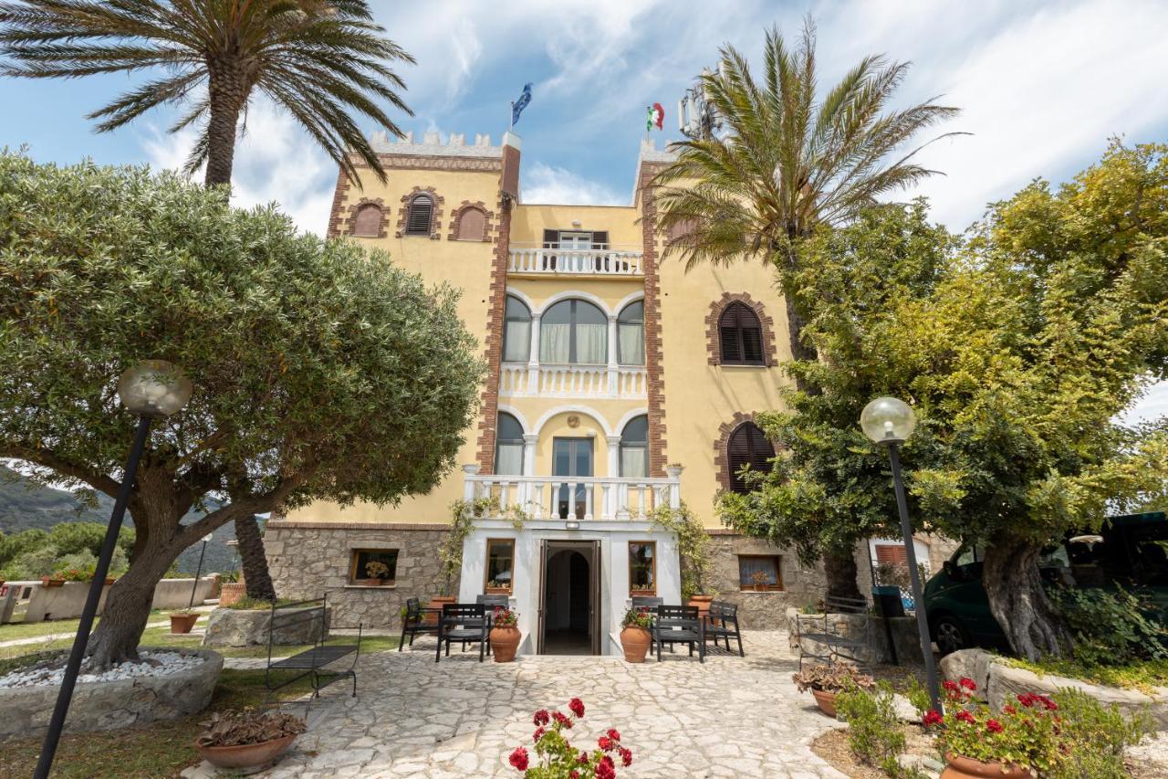 ג'יליו פורטו Hotel Castello Monticello מראה חיצוני תמונה